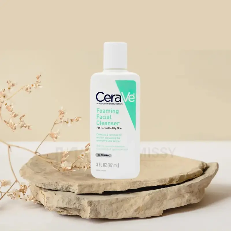 CeraVe Foaming Facial Cleanser – Normal to Oily Skin (87ml) - Image 2