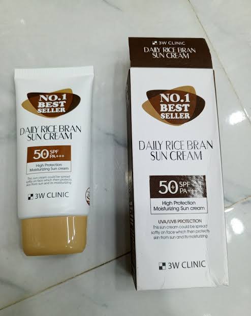 3W Clinic Daily Rice Bran Moisturizing Sun Cream SPF 50+ PA+++ (50ml) - Image 2
